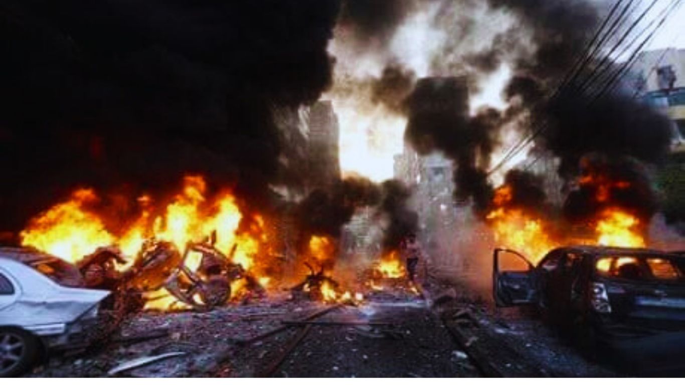 Red Fort Car Bomb Explosion: 8 Dead, Over 30 Vehicles Destroyed; Delhi-NCR on High Alert