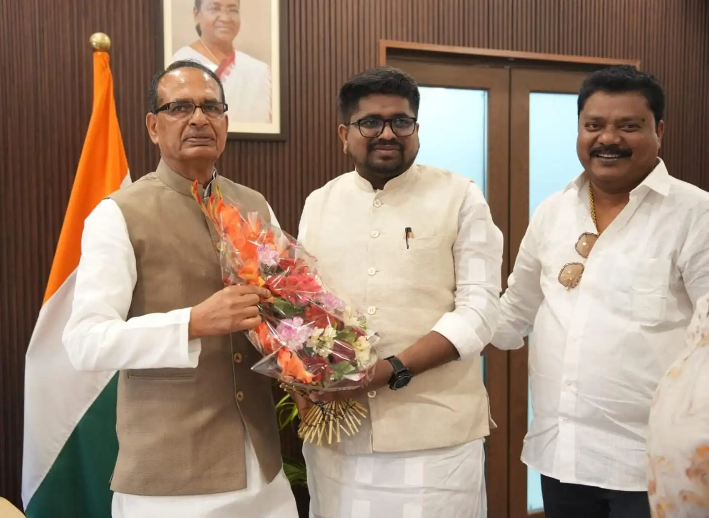 Bharthiya Hindu Parivar Leaders Hold Discussions with Shivraj Singh Chouhan; Commend Government’s Rural Agriculture Reforms